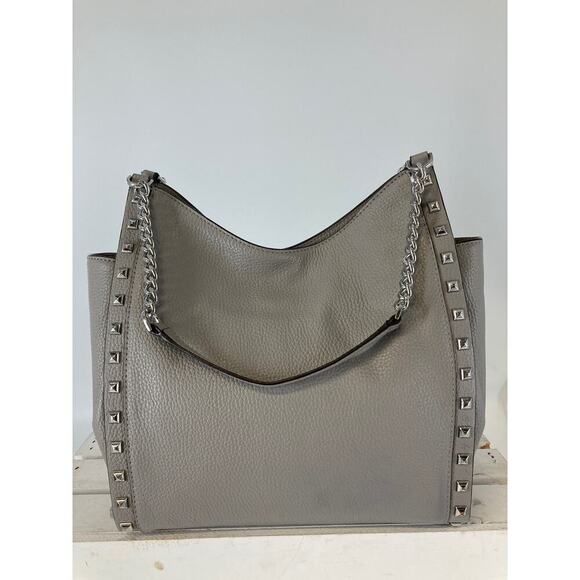MICHAEL KORS LARGE GRAY PEBBLED LEATHER STUDED SHOULDER BAG - Picture 5 of 16